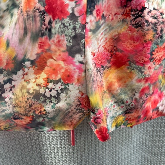 Athleta Med Marlow Romper Renewed Bloom Pink Floral Travel Athleisure Shorts EUC - Picture 9 of 9
